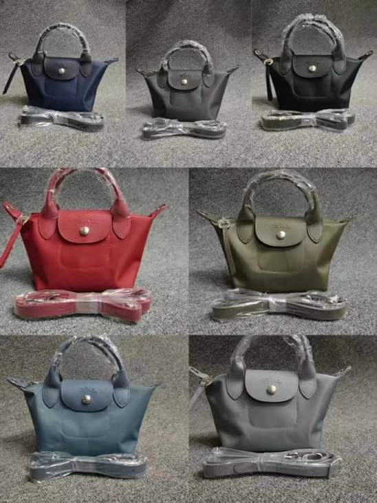 Picture of Longchamp Handbags _SKUfw186540900fw